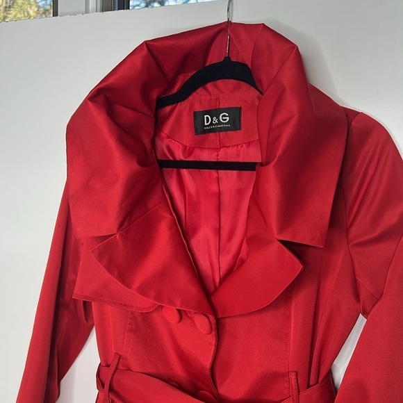 Dolce & Gabbana D & G Sz 6 Red Matte Satin Four Button Belted Trench Coat - Picture 4 of 11